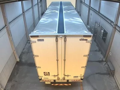 Isuzu TRUCK