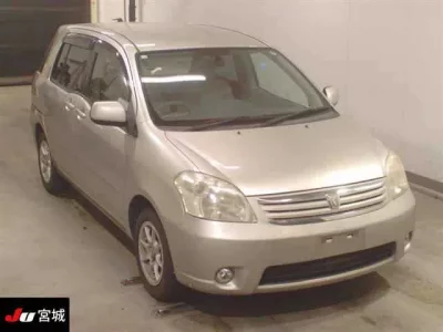 Toyota RAUM
