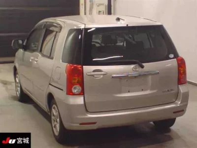 Toyota RAUM