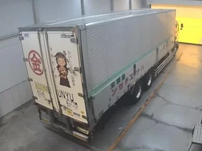 Isuzu TRUCK