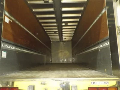 Isuzu TRUCK
