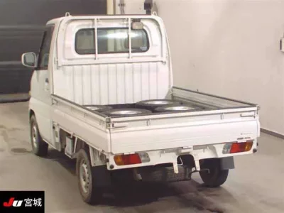 Nissan CLIPPER TRUCK