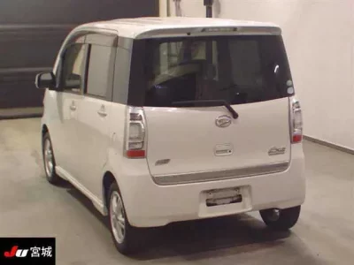 Daihatsu TANTO EXE