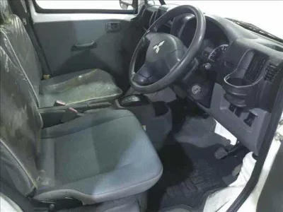 Mitsubishi MINICAB TRUCK
