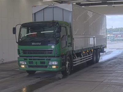 Isuzu GIGA