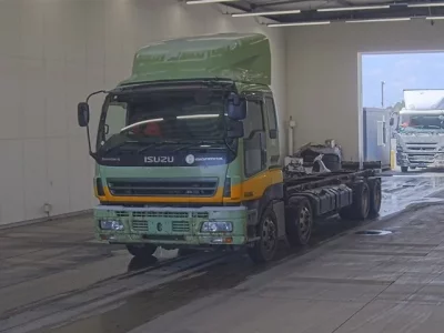 Isuzu GIGA