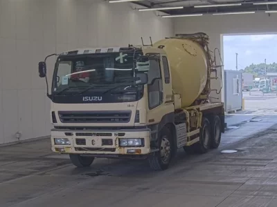 Isuzu GIGA