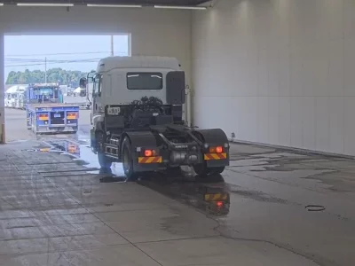 Isuzu GIGA