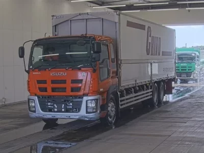 Isuzu GIGA
