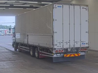 Isuzu GIGA