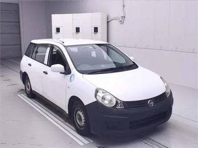 Nissan AD