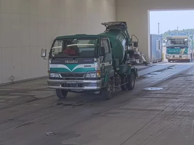 Isuzu JUSTON