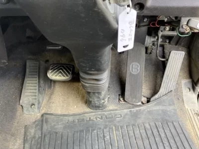 Nissan TRUCK
