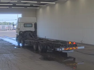 Hino TRUCK