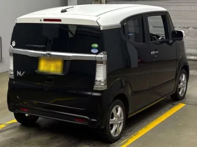 Honda N BOX SLASH