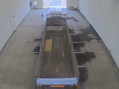 Nissan TRUCK
