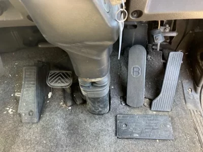 Nissan TRUCK