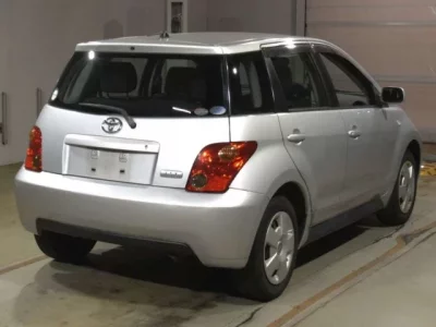 Toyota IST