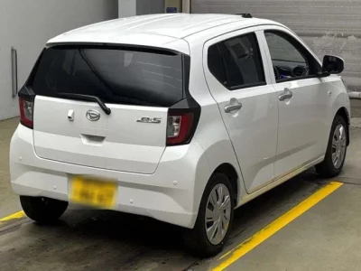 Daihatsu MIRA E S