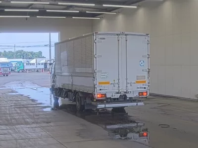 Mitsubishi FUSO FIGHTER