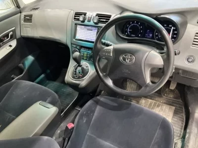 Toyota MARK X ZIO