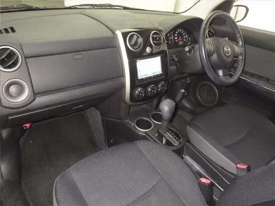 Mazda VERISA
