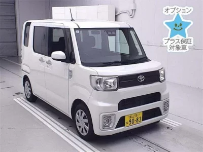 Toyota PIXIS MEGA