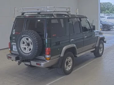 Toyota LAND CRUISER