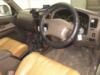 Toyota HILUX SURF