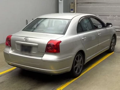 Toyota AVENSIS SEDAN