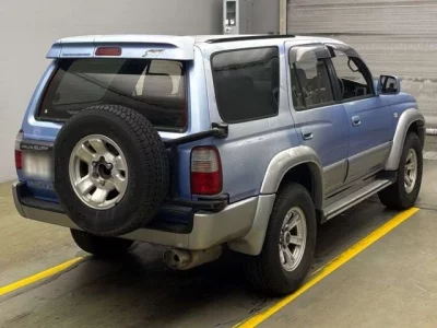 Toyota HILUX SURF