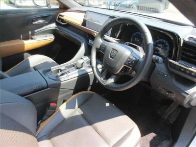 Toyota CROWN CROSSOVER