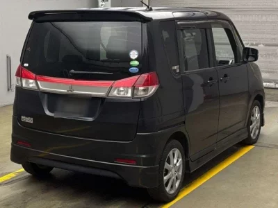 Mitsubishi DELICA D2