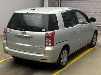 Toyota RAUM