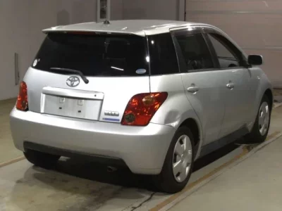 Toyota IST