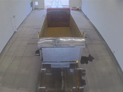 Nissan TRUCK