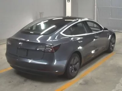 Tesla MODEL3