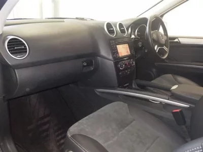 Mercedes-Benz ML CLASS