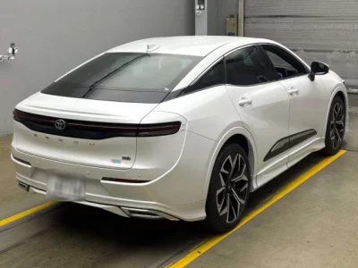 Toyota CROWN CROSSOVER
