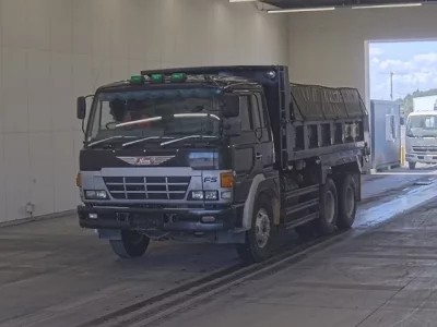 Hino SUPER DOLPHIN