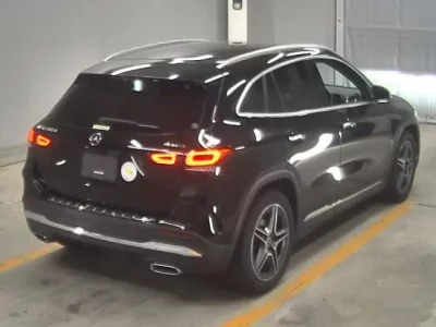 Mercedes-Benz GLA CLASS