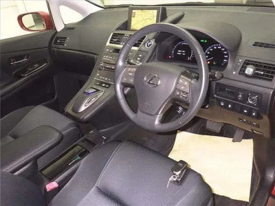 Lexus HS