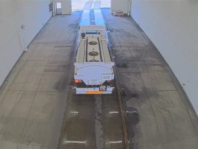 Nissan TRUCK