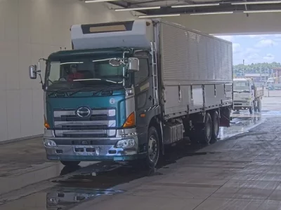 Hino PROFIA