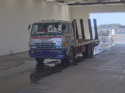 Hino TRUCK