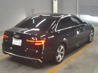 Audi S4