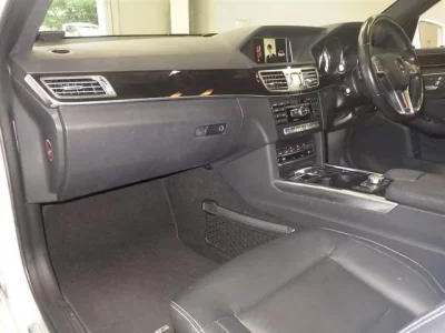 Mercedes-Benz E CLASS WAGON