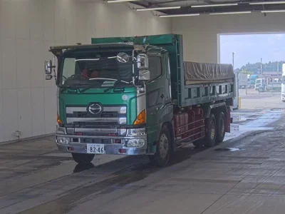 Hino TRUCK