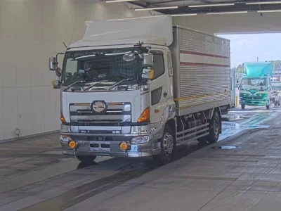 Hino PROFIA