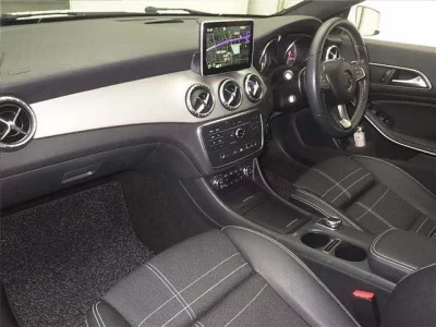 Mercedes-Benz CLA CLASS